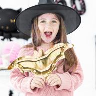   Denevér Formájú Fényes Arany Parti Tányér Halloween-re - 38 cm, 6 db-os